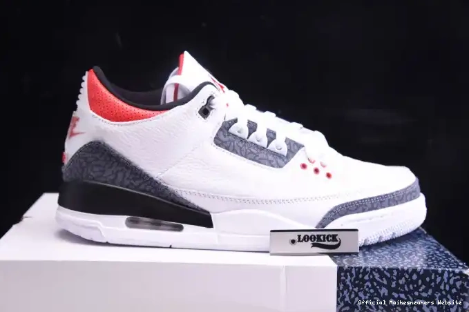 Official Maikesneakers RED